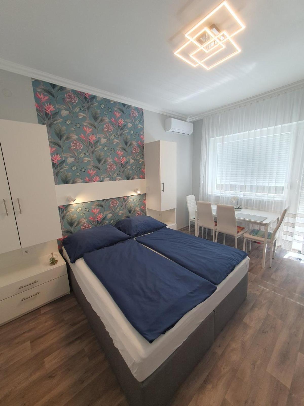 Lara Apartments Siófok Eksteriør bilde