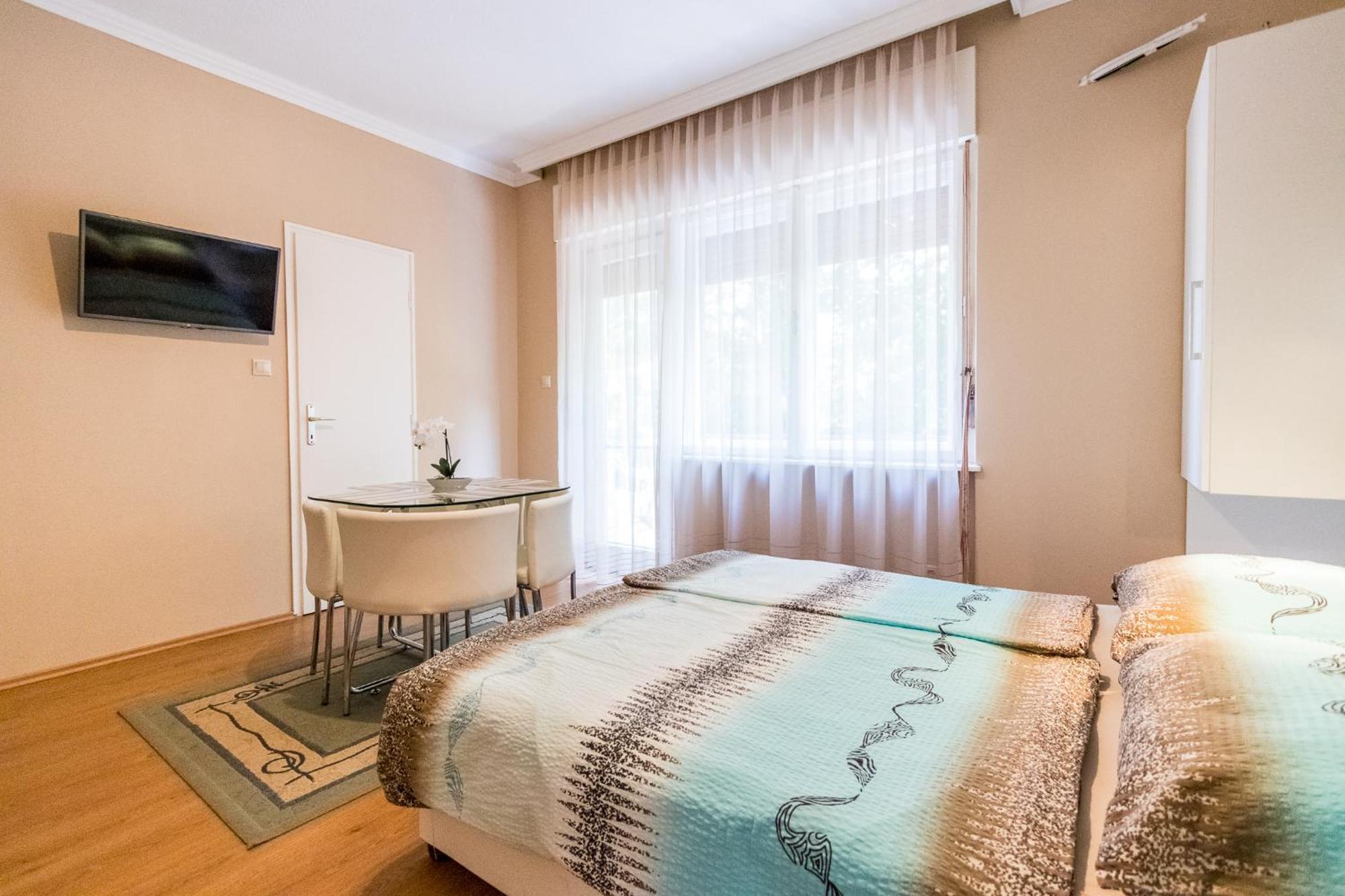 Lara Apartments Siófok Eksteriør bilde